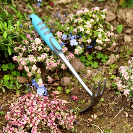 3-prong cultivator hoe 3-prong cultivator hoe