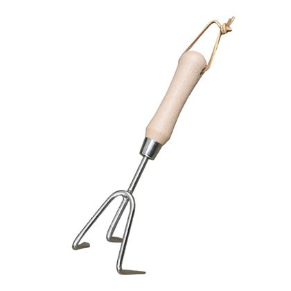 Трехстоечный культиватор с короткой ручкой